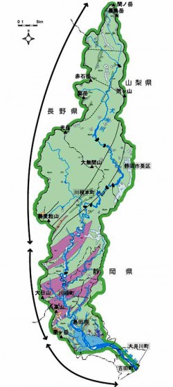 大井川流域の地質図の画像